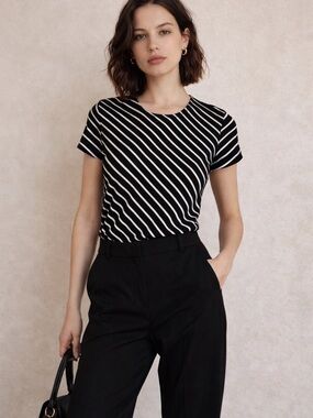A. Byer California Black White Striped Top Size M Minimalist Parisian Chic Tee